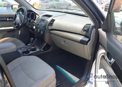 2013 Kia Sorento Lx z USA, uszkodzony, nr VIN 5XYKT3A65DG384457